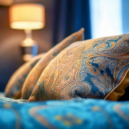 Master Bedroom With Ensuite لُكَن المظهر الخارجي الصورة