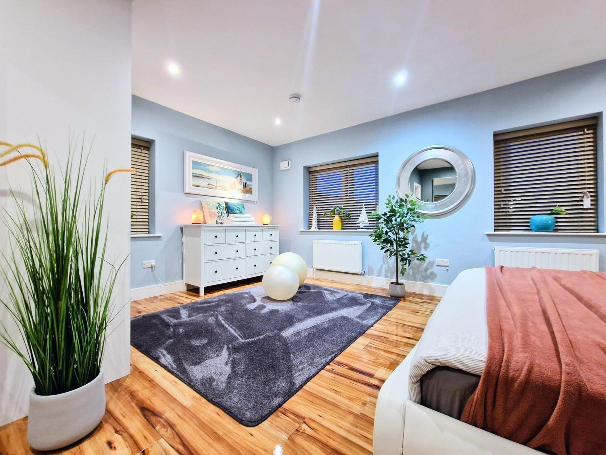 Master Bedroom With Ensuite لُكَن المظهر الخارجي الصورة