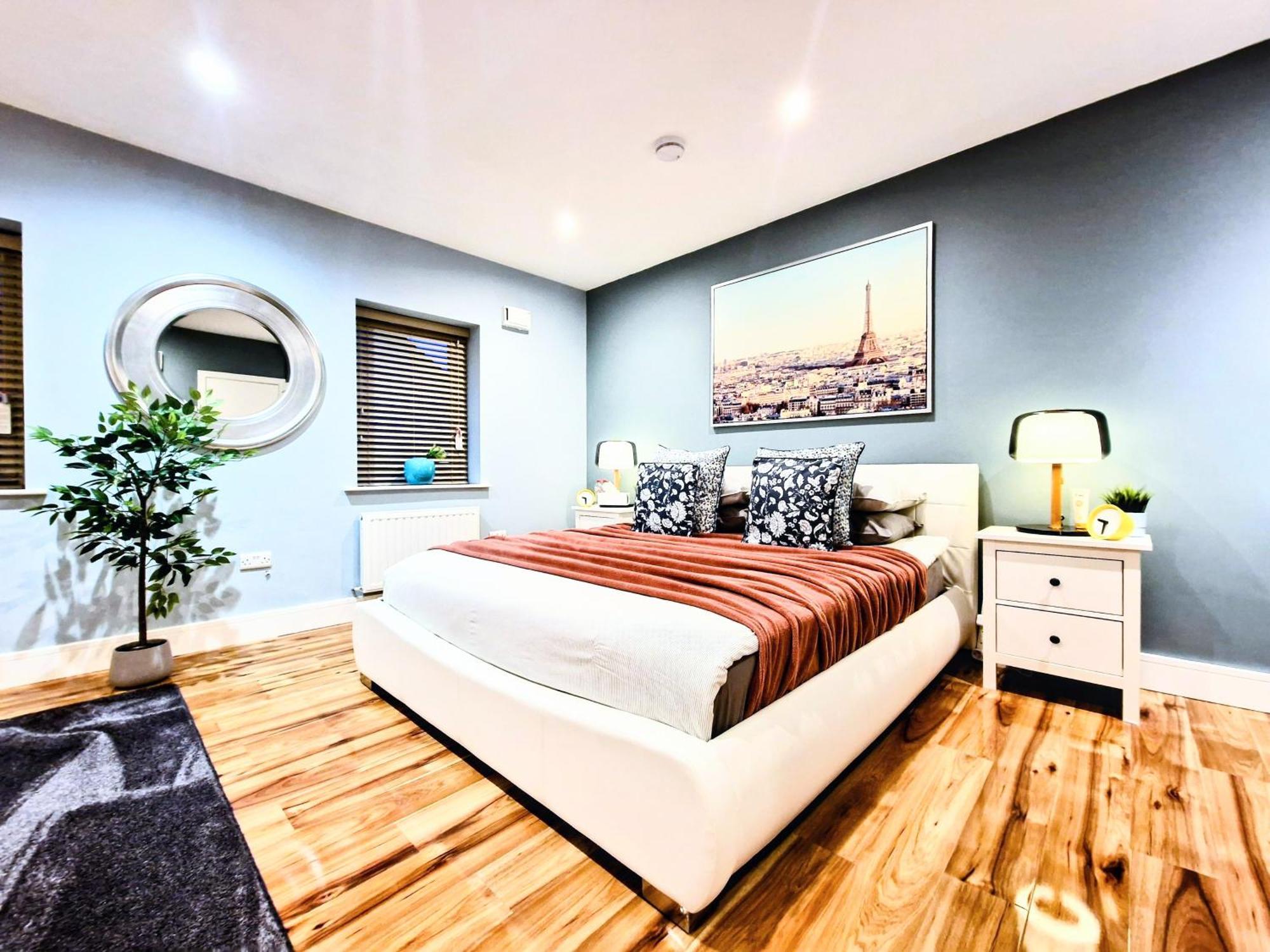Master Bedroom With Ensuite لُكَن المظهر الخارجي الصورة